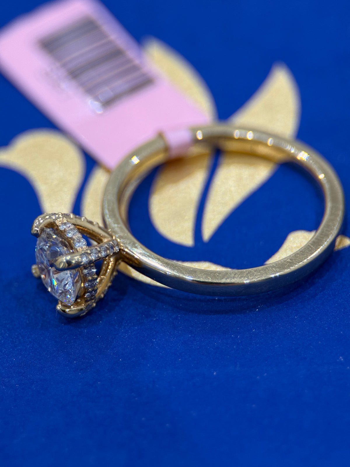 1.10 Carat Round Lab Grown Diamond Engagement Ring in 18K Yellow Gold