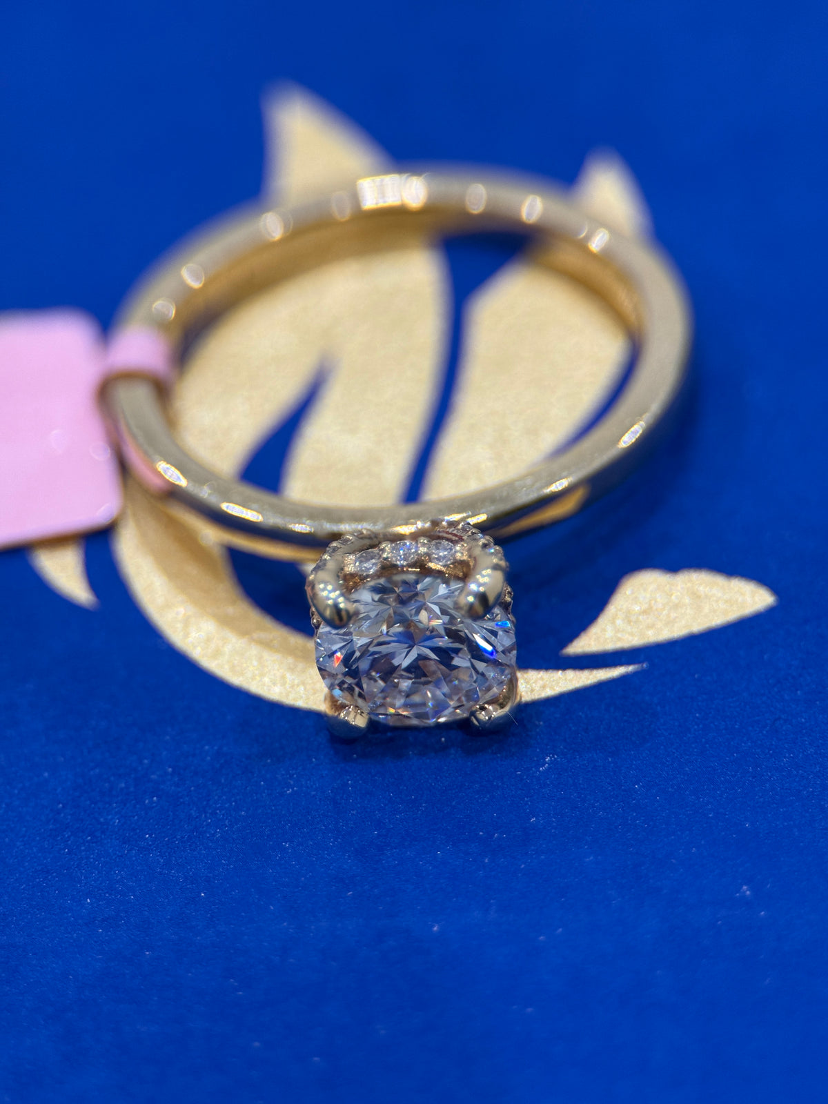 1.10 Carat Round Lab Grown Diamond Engagement Ring in 18K Yellow Gold